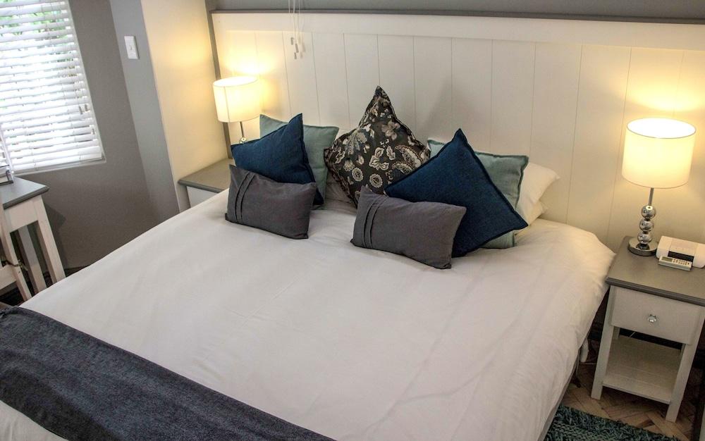 Wild Olive Guest House & Villa Cape Town Exterior photo