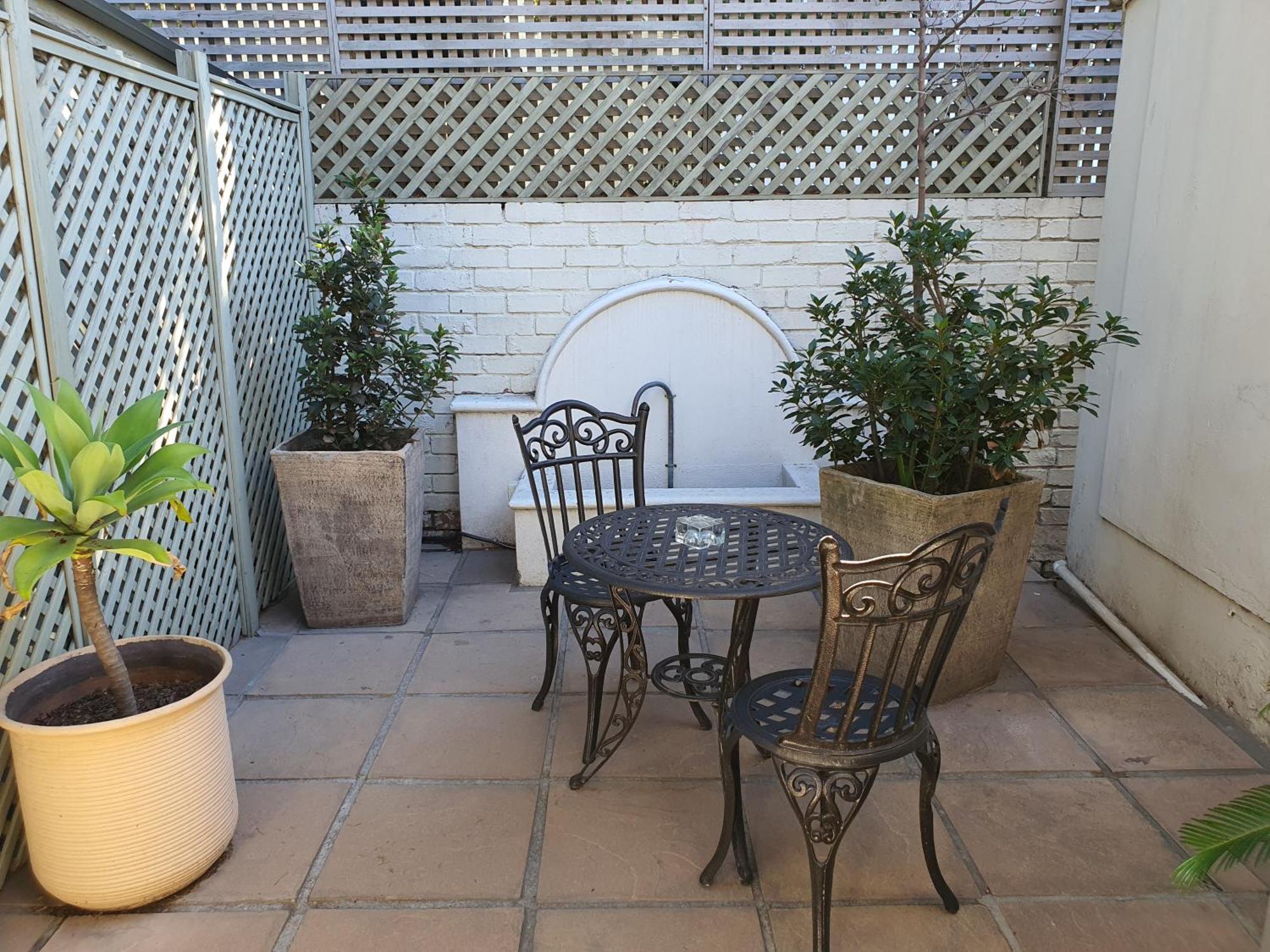 Wild Olive Guest House & Villa Cape Town Exterior photo